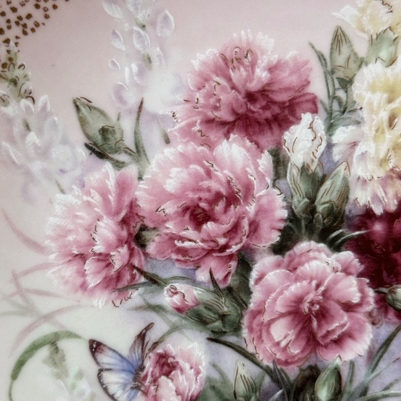 Carnation Serenade by Lena Liu Symphony of Shimmering Beauty 1992 Plate # 6733A - Picture 6 of 10